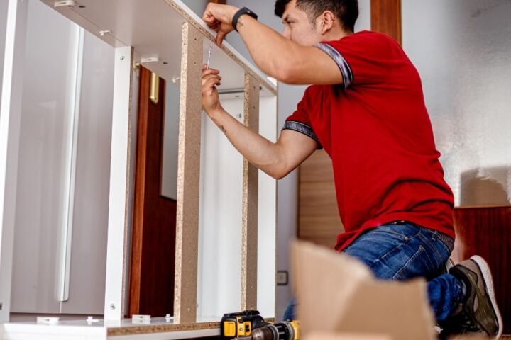 فك وتركيب الأثاث | شركة روكسي